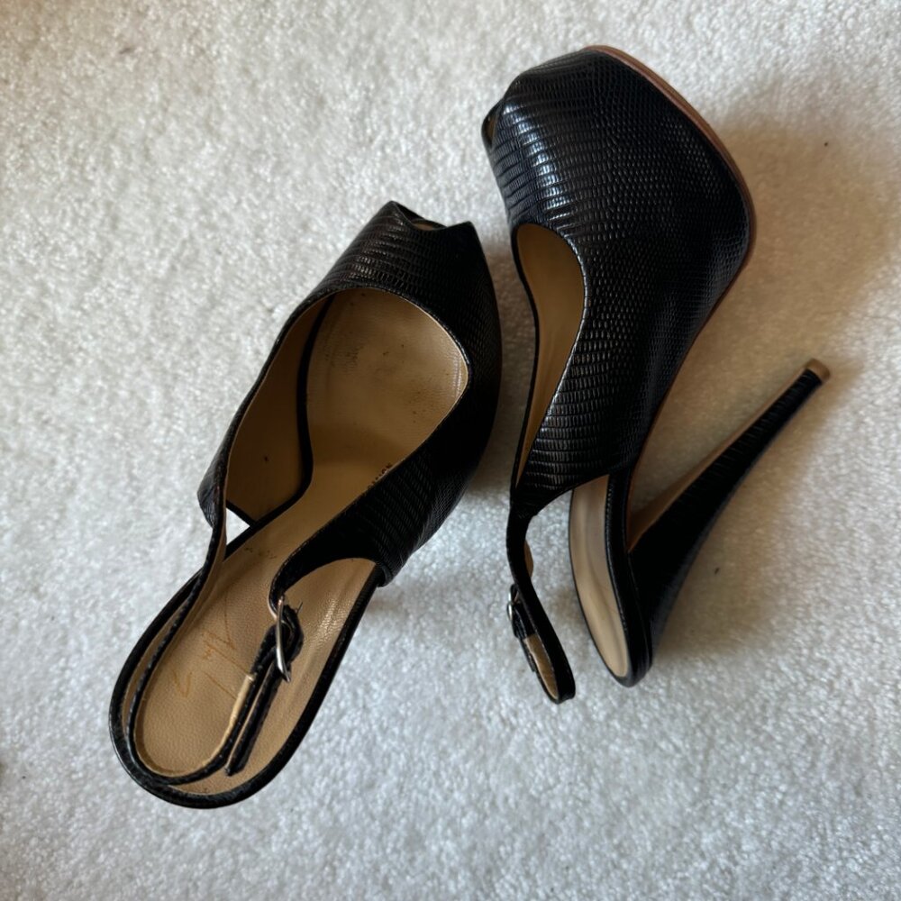 Giuseppe Zanotti Platform Heels Peep Toe Pumps Black crocodile leather